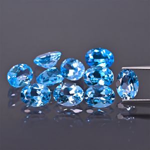 Piatră ovală, con - topaz Swiss Blue 6x4 MM