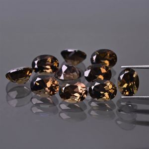 Piatră ovală, con - Cuart Fumuriu 6x4 MM