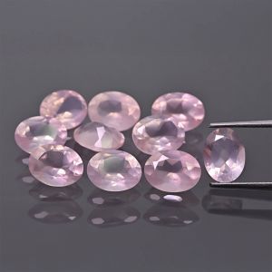 Piatră ovală, tăietură conică - Cuart roz 7x5 MM