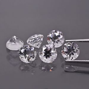 Piatră rotundă, tăietură conică - Topaz alb 6 MM