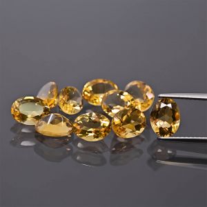 Piatră ovală, tăietură conică - Citrin 6x4 MM